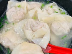 三鲜大馄饨-万寿斋(山阴路店)