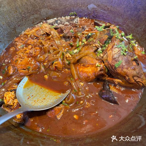 山河屯铁锅炖(朝阳店)