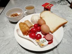 -汉庭优佳(上海恒隆广场南京西路地铁站店)