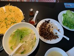蒙自过桥米线-南蛮子(进贤路店)