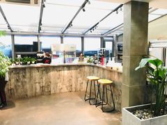 -HIGH FIVE哈福手工汉堡(桂林路店)