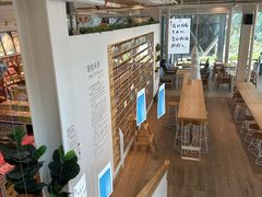 -猫的天空之城概念书店(北戴河蔚蓝海岸店)