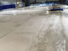-乔波室内滑雪场