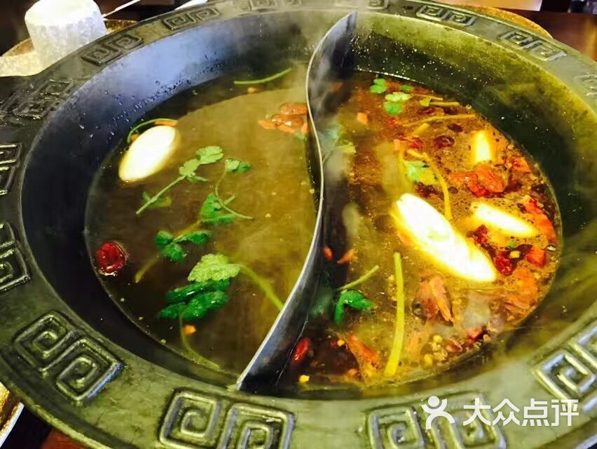 牛小二牛肉火锅图片 - 第1张
