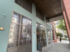 -桔子酒店(上海西藏北路地铁站店)