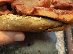 -老天桥酱肉烧饼夹肘子(天桥店)