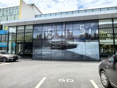 -上海宝信宝马4S店