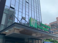 -珠海拱北口岸智选假日酒店