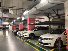 -环球港-停车场