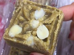 -新月蛋糕西点专卖店(大麦街店)