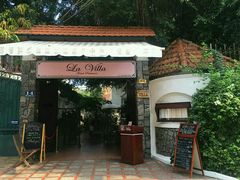 -La Villa French Restaurant