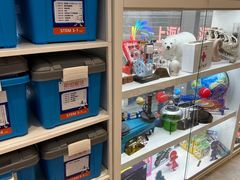 -斯坦星球AI编程·机器人科创·科学实验·信奥·思维·STEM·乐高·竞赛考级(长宁虹桥大融城荟聚中心)