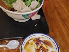 -云阿蛮云南生烫牛肉米线(奉贤路店)