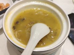 -沪华海鲜大酒楼(南汇店)