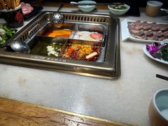 -巴渝瓦肆重庆鲜火锅(宝龙环湖店)