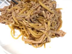 肉丝两面黄-沈大成(南京东路店)