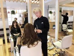 -简法造型·品牌形象店