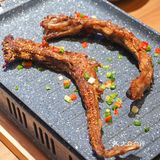 可以穿蒙古袍哟~即使额头爆痘、也要吃他家羊肉