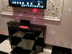 -悦SHOW 量贩式KTV(宝龙广场店)