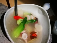 -穹六人间 people 6(岳阳路店)