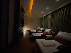 -爱乐国际温泉水疗会