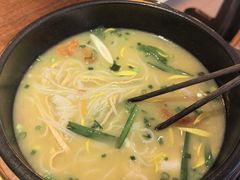 -银米·云南传统过桥米线(双廊黑金冠店)