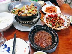-胡子饮食店