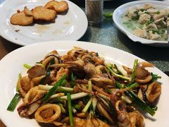 酱爆鱿鱼-黄大妈农家菜