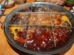 -周小明火锅(黑金冠社区店)