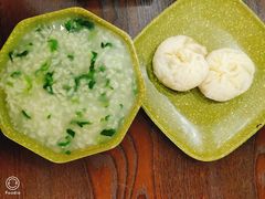 -舒小笼松针小笼包
