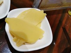 -君来湖滨饭店·玫瑰园