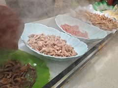 -四囍码头海鲜烧烤自助火锅(外滩南京东路悦荟广场店)