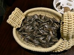 -东口码头·烧鸽子·鱼头泡饼·地方菜(金鹰悦城店)