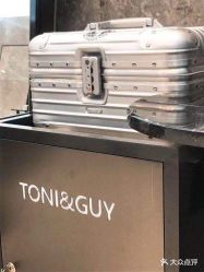 -TONI&GUY