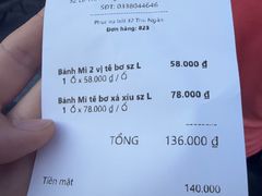 -Bánh Mì Huynh Hoa
