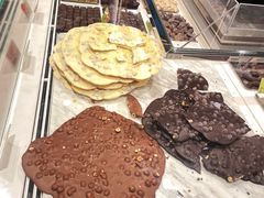 双层榛子巧克力-VENCHI 闻绮(北京国贸商城店)