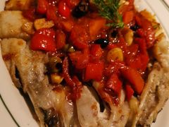 甜椒橄榄烤金目鲈鱼-幸薈飯堂