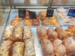 -Dough&Joe团憩(瑞虹天地月亮湾店)