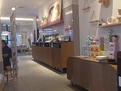 -必胜客(璞丽中心店)