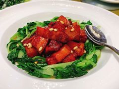 豆苗松子红烧肉-嘉宴(明发外滩广场店)