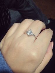 -威德钻石-克拉钻大本营(南京东路店)