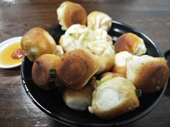 特色葱煎包-赵宝美煎包店