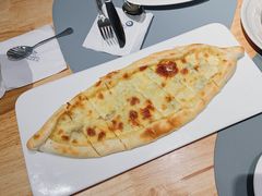 蘑菇奶酪皮塔-伊斯坦布尔土耳其清真咖啡餐厅