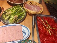 -洱火云南酸菜牛肉火锅(石景山当代商城店)