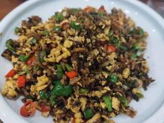 -湖南人家湘菜馆(镇江路店)