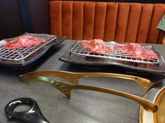 -铭牛烧肉·和牛海鲜自助(高新月牙湖店)