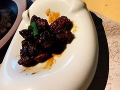 -穹六人间 people 6(岳阳路店)