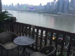 -屋顶顶城市·江景酒店-客房部