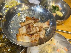 -老炉家木炭烤肉(长江国际店)