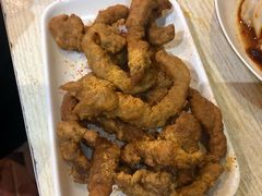-爆炸头阿姨小四川正宗川味小吃(无任何分店)